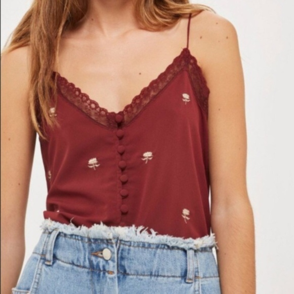 ✨Topshop Button Front Embroidered Cami✨